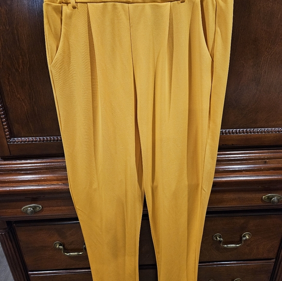 Chic Me Pants Outfit - Picture 5 of 7